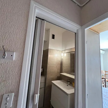 Apartment Style Vintage A